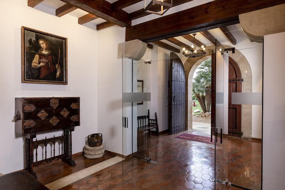 Hotel De 4*