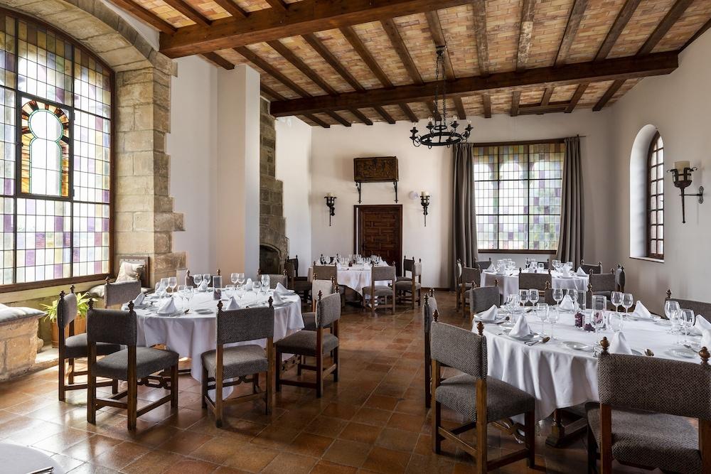 Hotel De 4*
