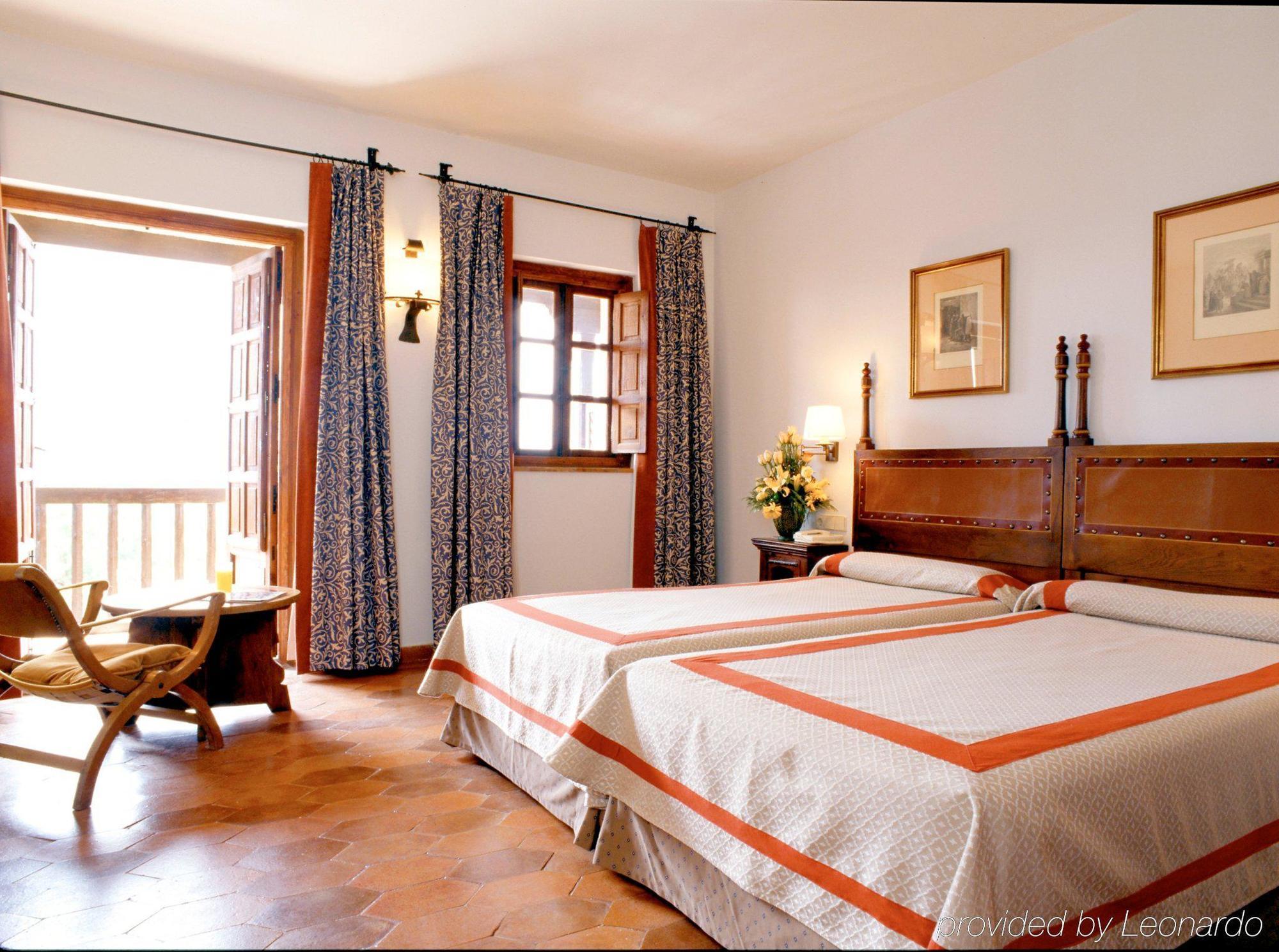 De 4* Tortosa