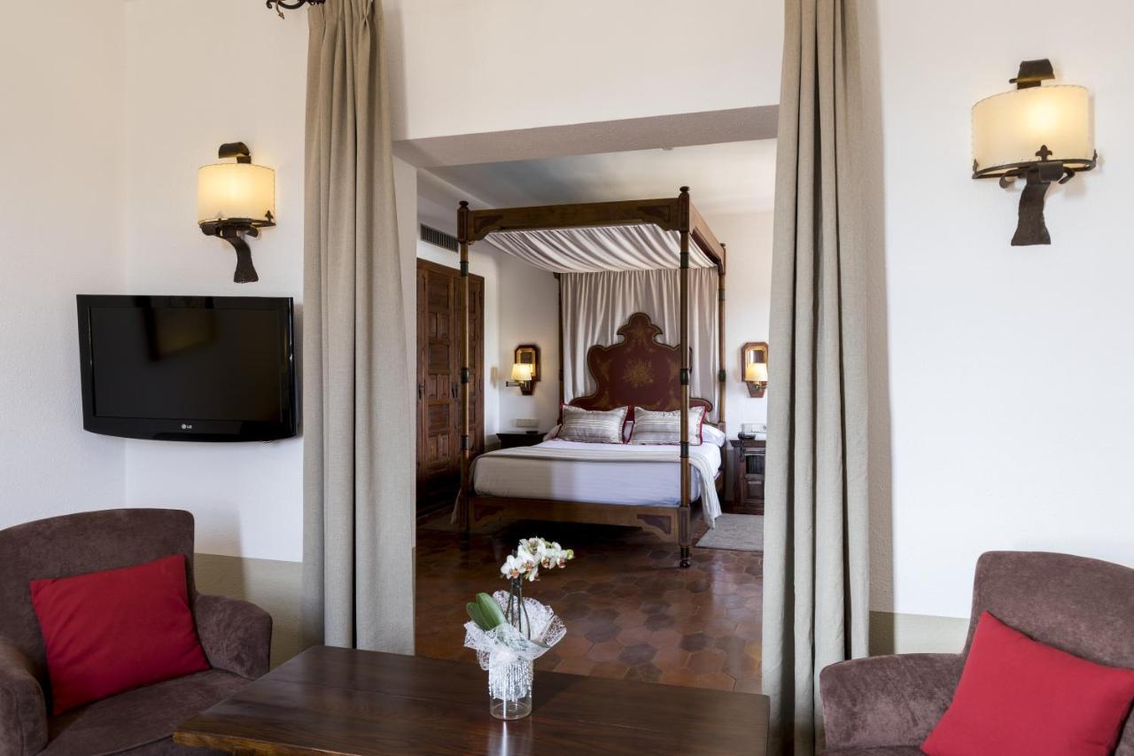 Hotel De 4*