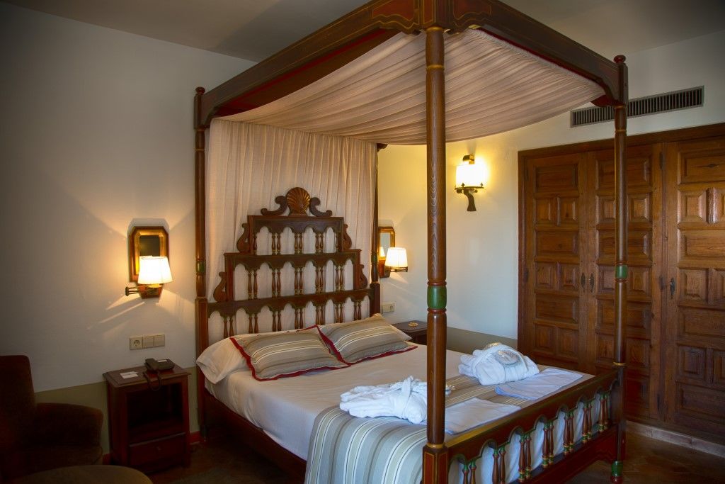 De 4* Tortosa